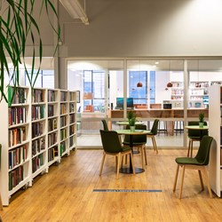 Larvik Bibliotek, Norge